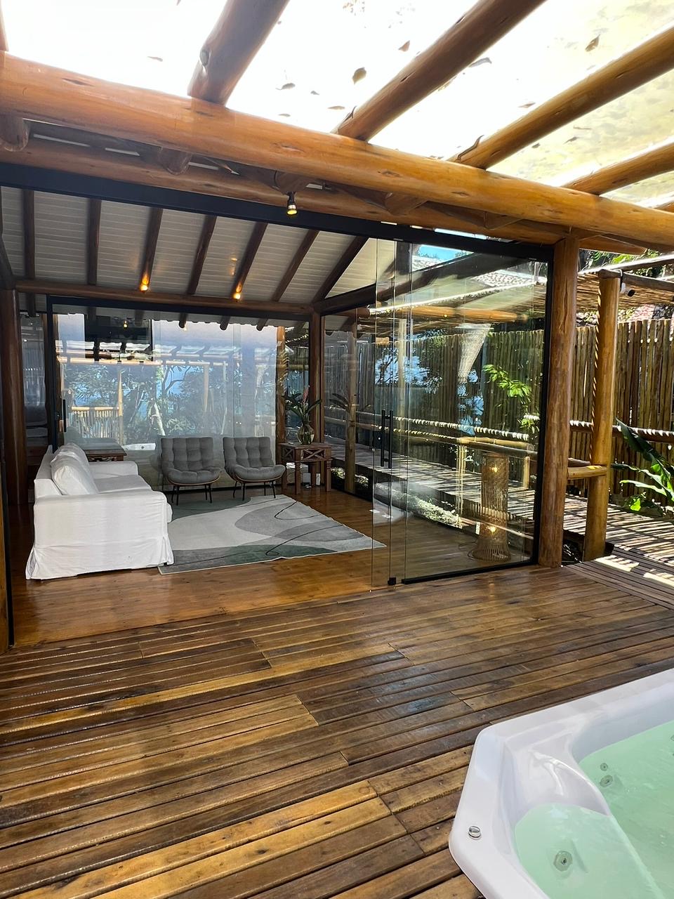 Deck externo com hidro
